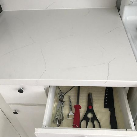 Super 1 Bedroom With Private Bathroom, Shared Kitchen Room -3 Las Vegas Ngoại thất bức ảnh