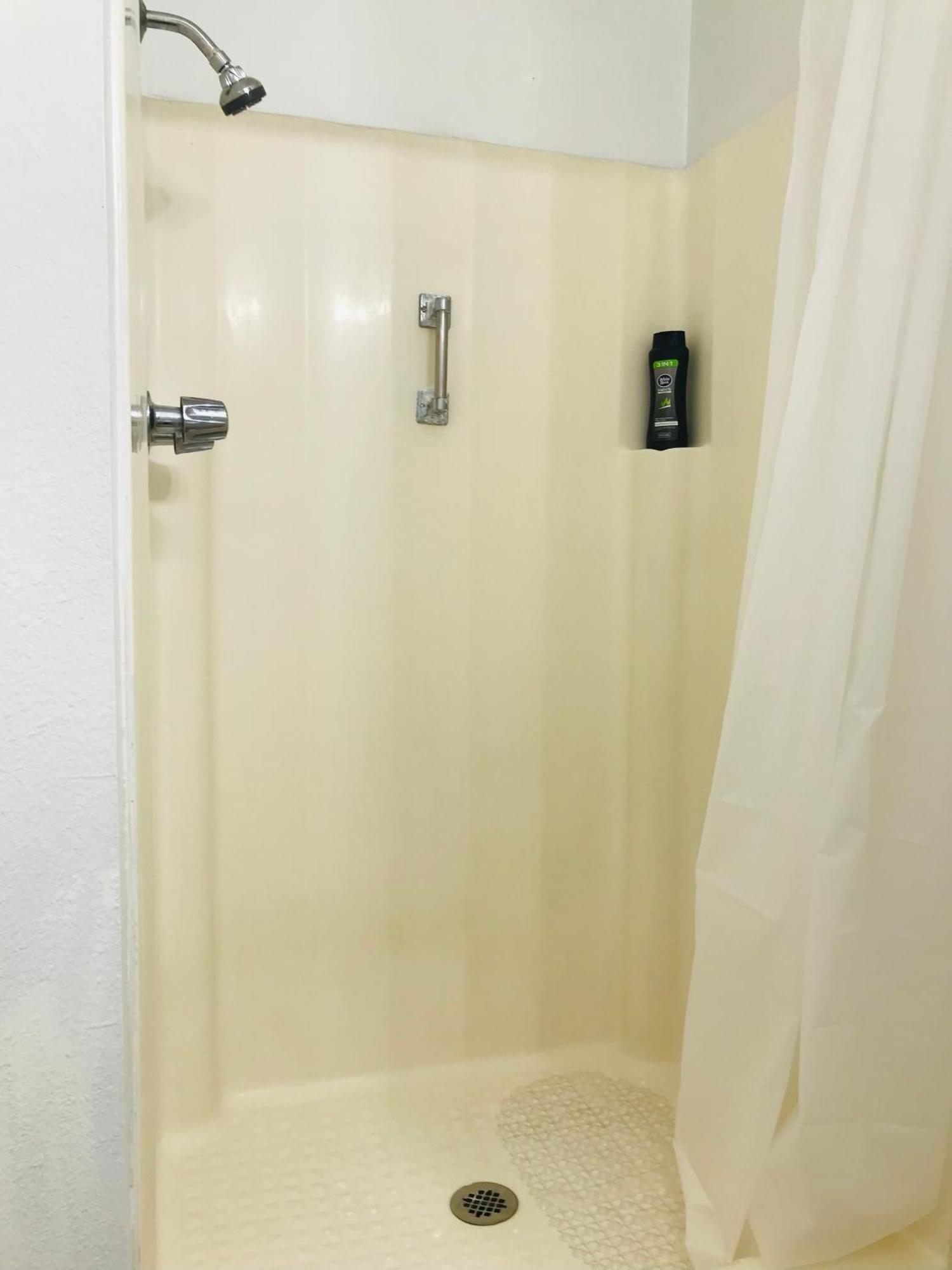 Super 1 Bedroom With Private Bathroom, Shared Kitchen Room -3 Las Vegas Ngoại thất bức ảnh